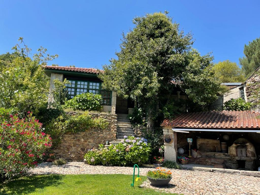 Casa Da Pedra - Turismo Rural Bragado الغرفة الصورة